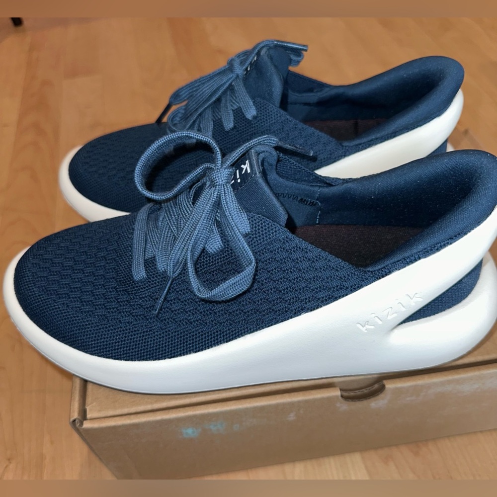 New Kizik Roamer tidepool blue slip-in sneakers casual comfort shoes Women's 7